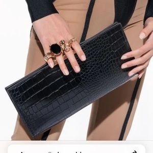 The AKIRA Label Knuckle Duster Clutch